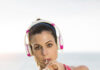 What controversies surround detox diets?